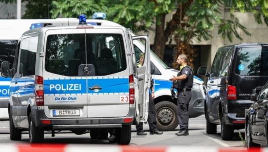 Vritet me thikë 15-vjeçari në Gjermani, policia shpall në kërkim 22-vjeçarin nga Kosova