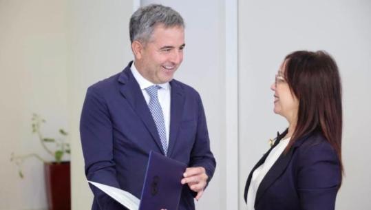 Shqipëria merr certifikatën e OBSH-së për kontrollin e hepatitit B, Spahiu pret drejtuesin e ri të zyrës në Tiranë