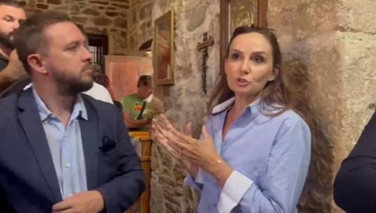 Eurodeputetët në Manastirin e Zvërnecit, mesazhi i At Jan Tereziut: Ky është vend i Zotit, s’mund të bëhet politikë