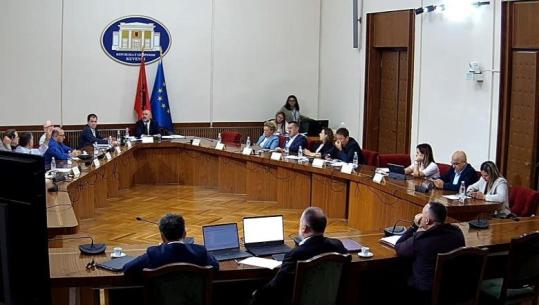 Reforma territoriale, nis diskutimi i draftit të PS në Komisione! PD kundër: Të kthehet pas, s’mund të ndryshohet harta pa konsensus