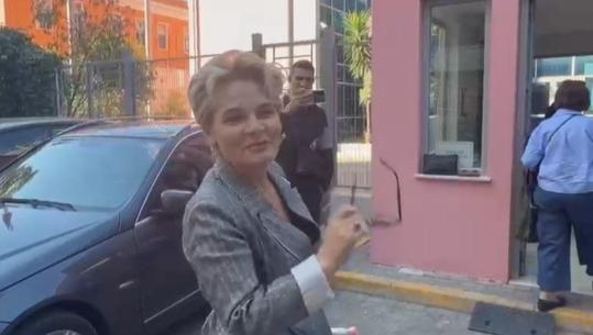 Monika Kryemadhi batuta për mesazhet mes ish-kreut të SHISH dhe Agasit: E pe si i fik radarët? Neve vetëm na i ndezin