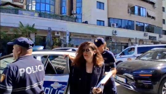 Kreu i SHISH mbërrin në GJKKO për masën e sigurisë! Lihen në burg 2 të tjerët, shefi në policinë shkencore i çoi Agasit ekspertizën e makinës, kamerieri i çonte ushqime