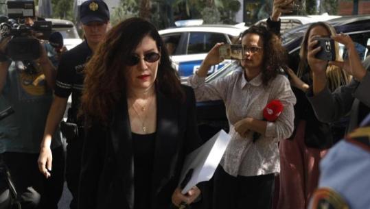 Kreu i SHISH mbërrin në GJKKO për masën e sigurisë! Lihen në burg 2 të tjerët, shefi në policinë shkencore i çoi Agasit ekspertizën e makinës, kamerieri i çonte ushqime (VIDEO)