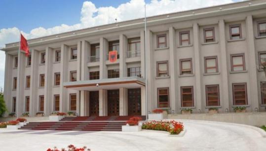 Siguria kombëtare, Begaj thërret në Presidencë ministrin e Brendshëm, drejtorin e Policisë dhe kreun e komanduar të SHISH