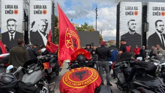 Kosovë/ Marshim nga Vërmica drejt Prishtinës: UÇK-ja liria jonë! Protesta edhe më 1 tetor