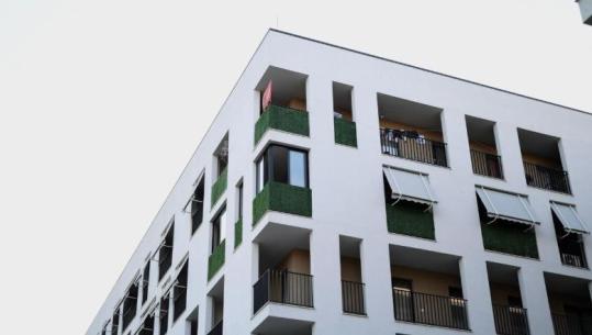 Kombinat, vijon puna për familjet e prekura nga tërmeti i 2019-ës, ministri Demo: Rindërtimi duhet të ecë me ritëm, njerëzit kanë pritur mjaftueshëm