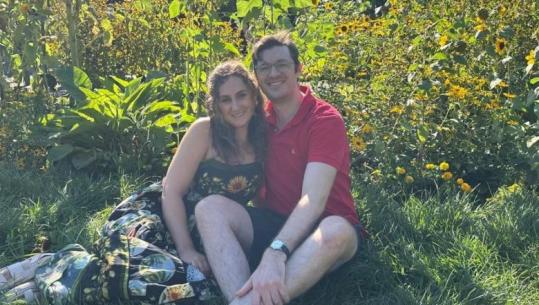 Tragjedia me 6 të vdekur në Athinë/ Shqiptarja Florida Hoxha dhe bashkëshorti i saj ishin në muaj mjalti! Vëllai i Hoxhës dhe Eris Cani prisnin një fëmijë