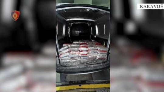 88 pako të fshehura në furgon, kapen 91 kilogramë kanabis në Kakavijë, destinacion Greqia! Arrestohen burrë e grua (EMRAT)