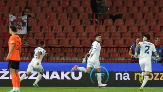 Ndeshja Serbi-Holandë, mesazhi provokues në tribunat e Beogradit: Kosova është Serbi