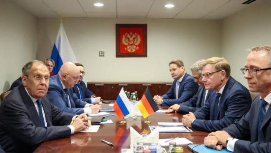 Takimi mes Lavrov dhe Wadephul, Kallas: Tallja e Rusisë në OKB tregon se nuk i intereson t’i japë fund luftës në Ukrainë