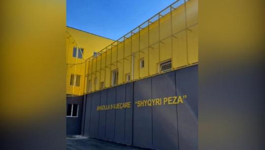 Shkolla “Shyqyri Peza” merr pamje të re, godina e rikonstruktuar pret qindra nxënës në Kombinat (VIDEO)