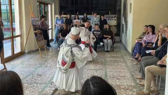 Fier, vallja dyshe myzeqare promovohet në Ditën e Trashëgimisë Kulturore