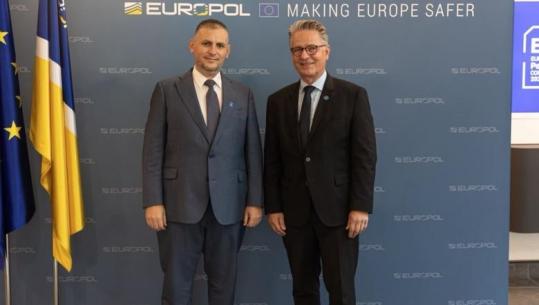 Kryepolici Hita në Konventën Evropiane të Shefave të Policisë në Hagë, takim me drejtorin Ekzekutiv të Europol: Bashkëpunim i ngushtë me policitë partnere!