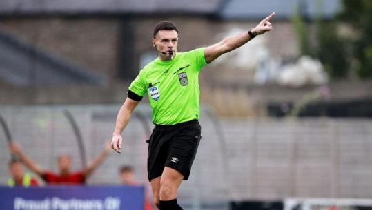 Finlandë-Shqipëri të shtunën, UEFA cakton arbitra irlandez! Historia favorizon rivalët e kuqezinjve