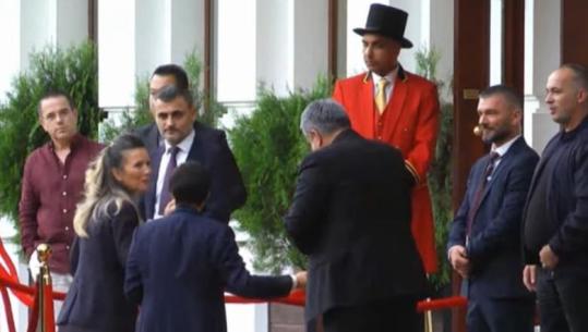 Nisi misionin në Shqipëri, ambasada e SHBA pritje zyrtare me politikanë! Berisha ‘non grata’ nuk ftohet në ceremoninë për ambasadorin e ri, Eric Wendt