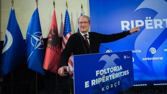 Berisha publikon pamjet nga Korça, qytetarët i kthehen ashpër: Pse nuk të ftoi ambasadori amerikan në pritje?