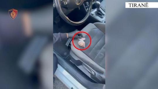Tiranë/ Qarkullonte i armatosur, prangoset 38-vjeçari nga Durrësi! I sekuestrohet pistoleta dhe 23 fishekë