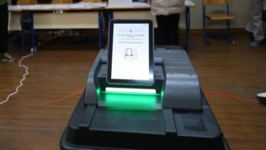 Zgjedhjet në Bosnjë-Hercegovinë, pjesëmarrje më e ulët se në vitin 2022! Republika Srpska kryeson votimin, pajisjet elektronike shkaktojnë vonesa në disa qendra votimi