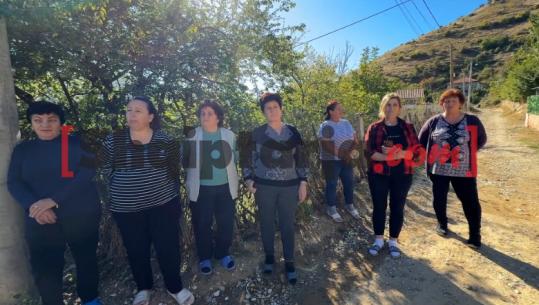 Pogradec/ Banorët zonës së Kalasë në protestë për rrugën e dëmtuar: Gjatë dimrit kemi vështirësi për të kaluar