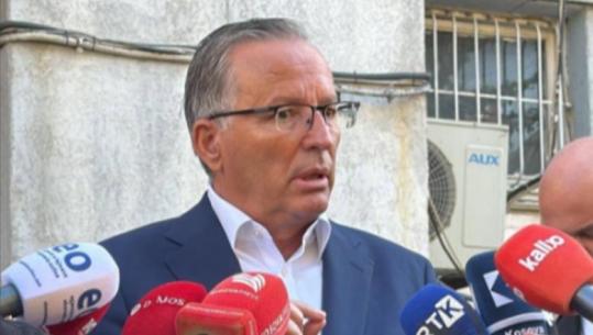Protesta për Specialen në shesh, kreu i PDK-së Bedri Hamza niset drejt Kuvendit