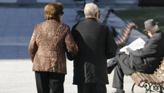Plakja e popullsisë/ 19.9 vite është jetëgjatësia mesatare pas të 60-ve! OBSH: Shqiptarët gëzojnë shëndet të mirë deri në 75 vjeç