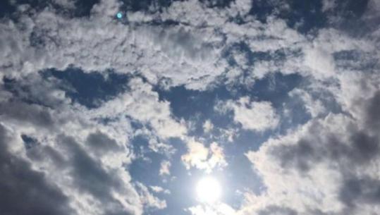 Vranësira dhe reshje shiu në pjesën më të madhe të territorit, moti për ditën e sotme