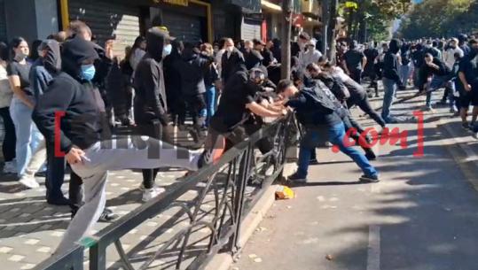 LIVE TV- Akte dhune te Ministria e Arsimit, të maskuarit sulmojnë me gurë e molotovë! Barrikadë autobotit të ujit, vendosin kangjella në mes të rrugës