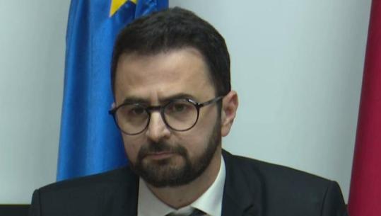 Protestat në Tiranë, Avokati i Popullit: Në komisariate ka mbipopullim dhe kushte të papranueshme, kemi parë persona me shenja të dukshme dhune! Dënojmë sulmet ndaj policëve