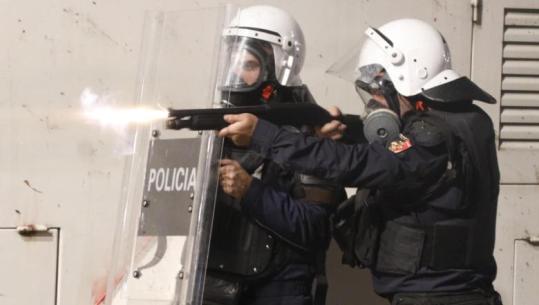 Fishekë gome në protestë, Policia: Rast i kufizuar dhe sipas ligjit, vetëm mjete të certifikuara nga BE! 132 efektivë të lënduar, qëllohen me ‘lumë’ gurësh, vida e zara metalikë