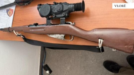 Lëvizte me 4 armë pa leje në makinë, arrestohet 40-vjeçari në Vlorë! Nën hetim edhe shoqëruesi i tij, sekuestrohen 16 fishekë