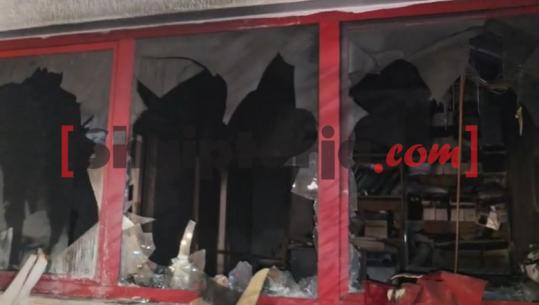 Xhama të thyer dhe shkatërrim në ambientet e brendshme, çfarë la pas sulmi me molotovë i protestuesve në Komisariatin nr.3 në Tiranë