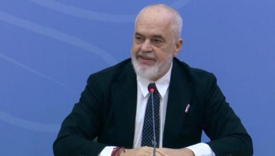 Rama: Ata mësues që u thonë nxënësve bini xhamave nuk kanë për ta parë më derën e shkollës 