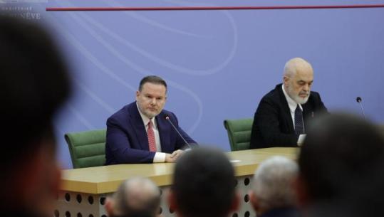 Protestat e dhunshme në Tiranë, ministri Demo: Qeveria e gatshme për dialog, kush ushtron dhunë do të përgjigjet para ligjit
