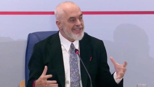 Protestat e dhunshme/ Rama: Po krijohet ideja sikur po digjet e gjithë Shqipëria, sulmi organizohet nga duar të stërvitura për këtë punë