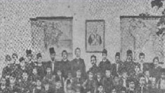 “Një nga ‘privilegjet’ që Zamputi i ri gëzonte, ishte të trokiste pothuaj çdo ditë në mëngjes te dera e dhomës së Dom Ndreut dhe…”- Dëshmia e rrallë e studiuesit të njohur, historia e krijimit të Akademisë Albanologjike