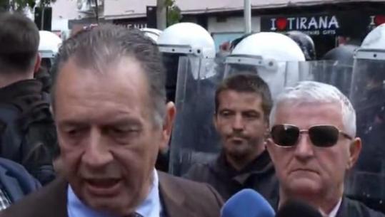 Sot në protestë si pedagog, ish-deputeti i PD kujton kohën në parlament: S’isha dakord me qeverinë e partisë sime! Me Ramën s’ka dialog