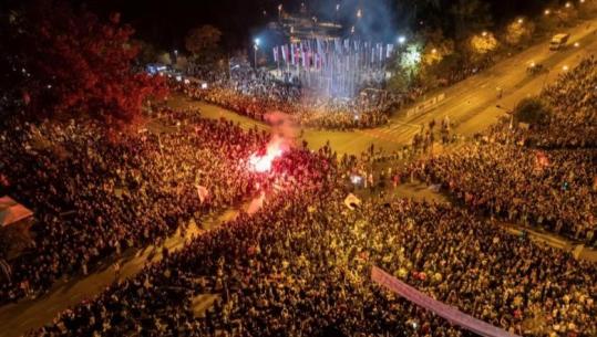 Freedom House: Pushteti në Serbi shtypi protestat e organizuara përmes mjeteve dixhitale