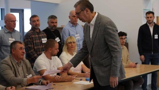 Zgjedhjet parlamentare në Serbi, pjesëmarrje e lartë në votime! Incidente në disa qendra, 27.3% e qytetarëve votuan deri në orën 11:00