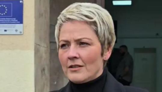 Zgjedhjet në Serbi/ Kryetarja e Preshevës Ardita Sinani voton dhe u bën thirrje shqiptarëve të Luginës: Sot është ditë vendimtare për të ardhmen tonë