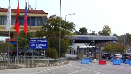 Kakavijë/ Kontrabandë me cigare, parfume dhe veshje të padeklaruara në një autobus pasagjerësh, sekuestrohen mallrat!