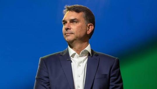 Mister në Brazil, pas humbjes në zgjedhje zhduket Flavio Bolsonaro! I anulohen pasaportat, dyshohet se është arratisur në SHBA