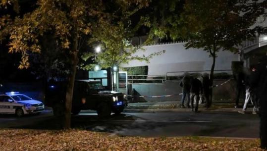 Sulm me thikë pranë ambasadës izraelite në Beograd, sulmuesi thirri “Allahu Akbar” dhe u vra nga polici! Autori një i mitur 