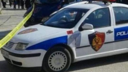 Shpërthim me tritol në oborrin e një banese në Tiranë, dëmtohen dy automjete