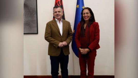 Balla takon ambasadoren e re të BE-së në Shqipëri: Në fokus agjenda e anëtarësimit dhe ritmi i negociatave (VIDEO)