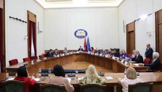 Sot prezantimi i pr.buxhetit 2027 në Konferencën e Kryetarëve, opozita kundërshton