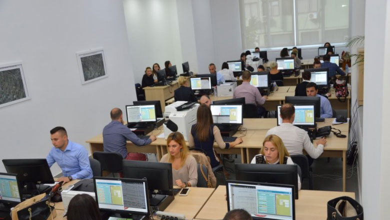 Plani i fundit/ Administrata, në prill-qershor nis largimi i punonjësve