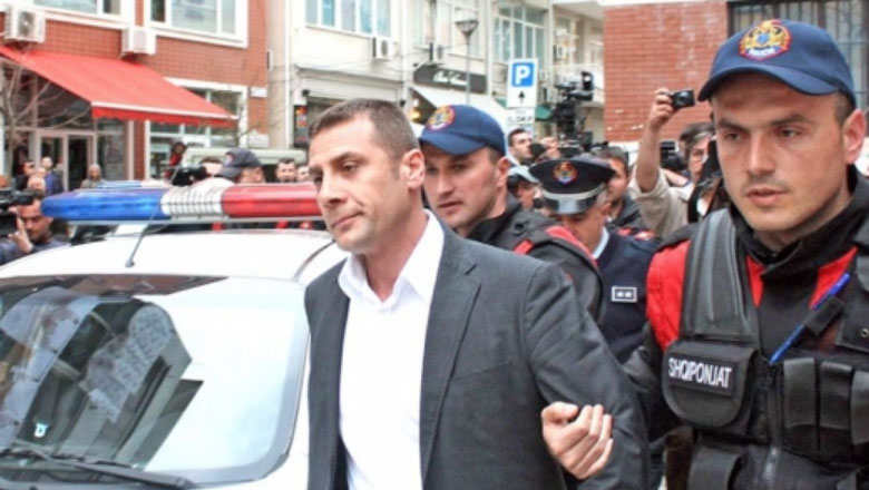 Mark Frroku mori pafajësi në Tiranë për vrasjen e Kurtit