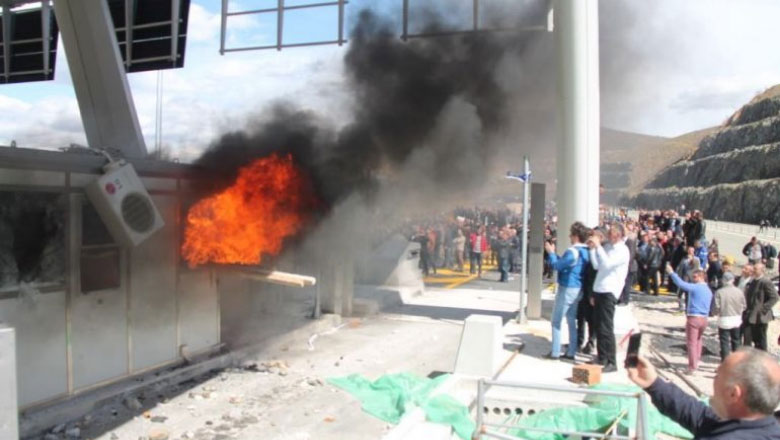 Tym në Kukës, por zjarri ka rënë në Tiranë