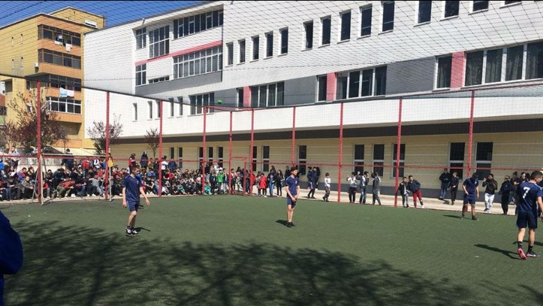 Bashkia e Tiranës organizon kampionatin e minifutbollit mes shkollave 9-vjeçare
