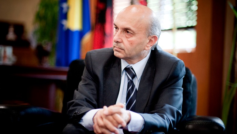 Situata në veri të Kosovës, Isa Mustafa: Presidentja duhet ta thërrasë Këshillin e Sigurisë, e pafalshme që Osmani e Kurti ndodhen jashtë vendit